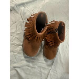 Carter's Toddler Girls Fringed Moccasin Booties (Size 10)